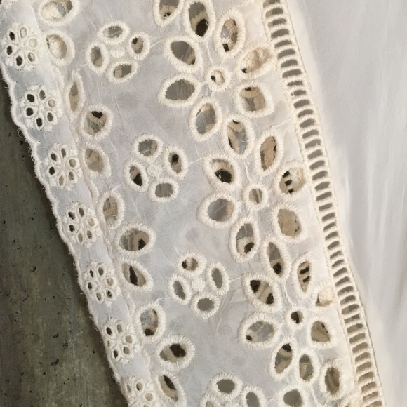 Johnny Was JW Floral Crochet Trim Boho Poncho - Picture 5 of 6